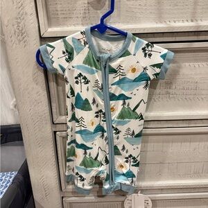 Little Sleepies mountains shorty zippy